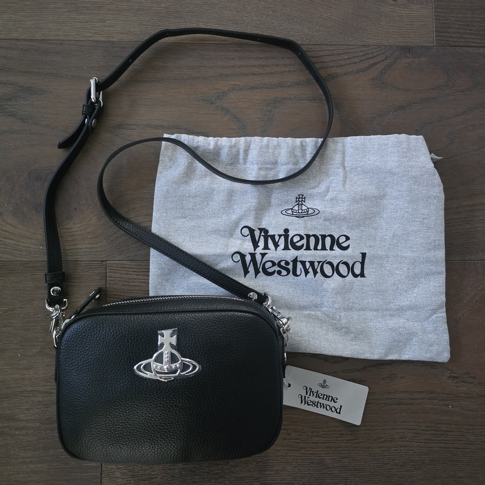 NWT Vivienne Westwood Black Leather Crossbody Camera Bag Silver Orb